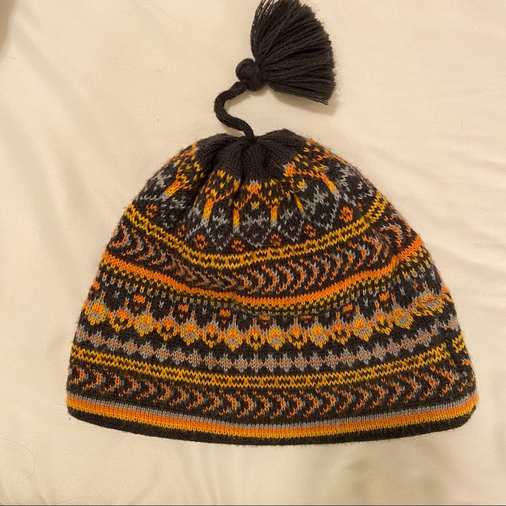 Columbia Beanie with Tassel